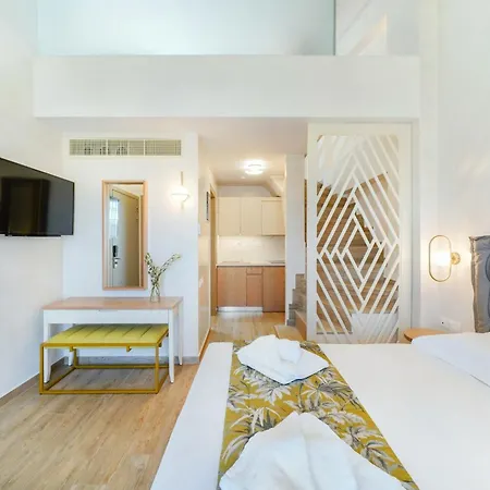 Aparthotel Iliorama Luxury Suites