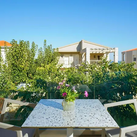 Iliorama Luxury Suites Aparthotel