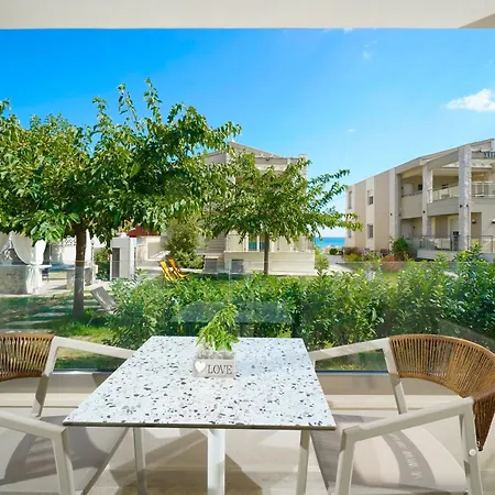 Iliorama Luxury Suites Aparthotel